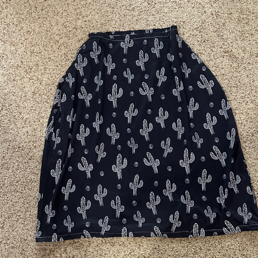 Car Seat/Nursing Cover Black Cactus Print